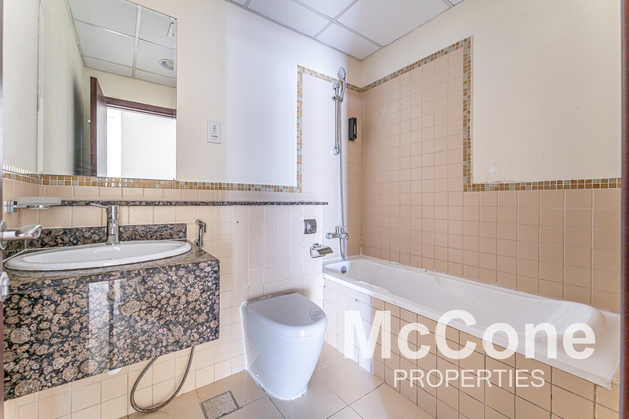 2 Bedroom Apartment for Rent in Amwaj 4, Jumeirah Beach Residence — photo 8 of 15