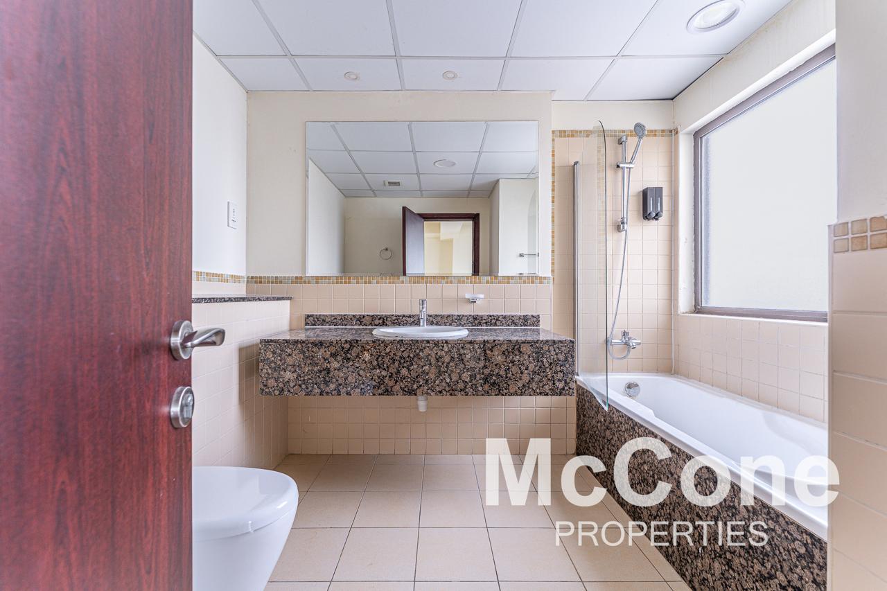 2 Bedroom Apartment for Rent in Amwaj 4, Jumeirah Beach Residence — photo 9 of 15