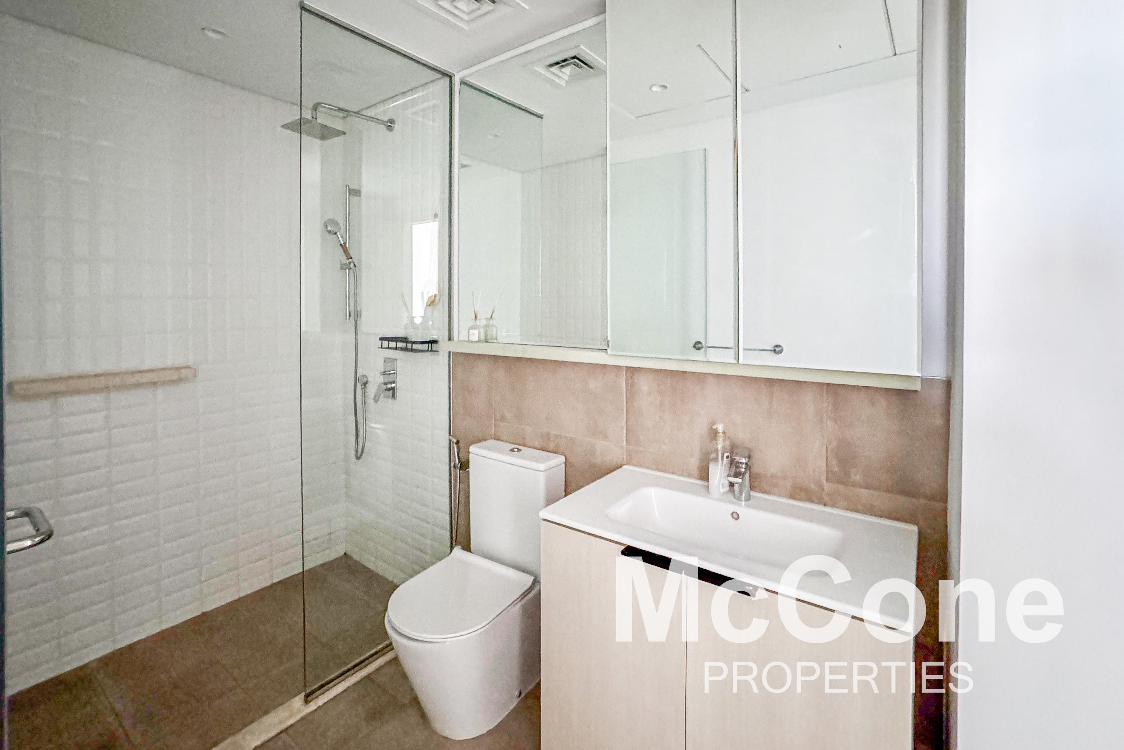 1 Bedroom Apartment for Rent in Belgravia Heights 1, Jumeirah Village Circle — photo 8 of 16