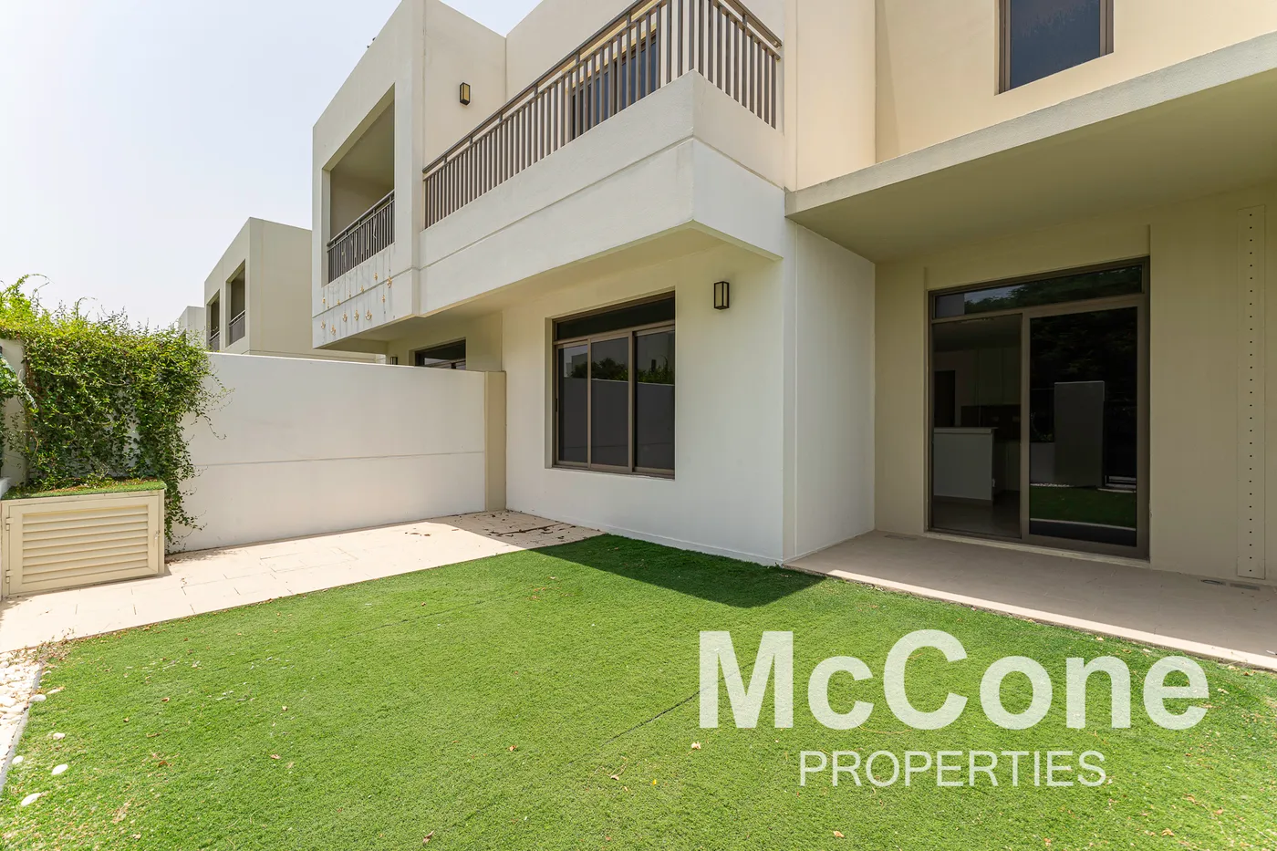 Noor Townhouses, Dubai