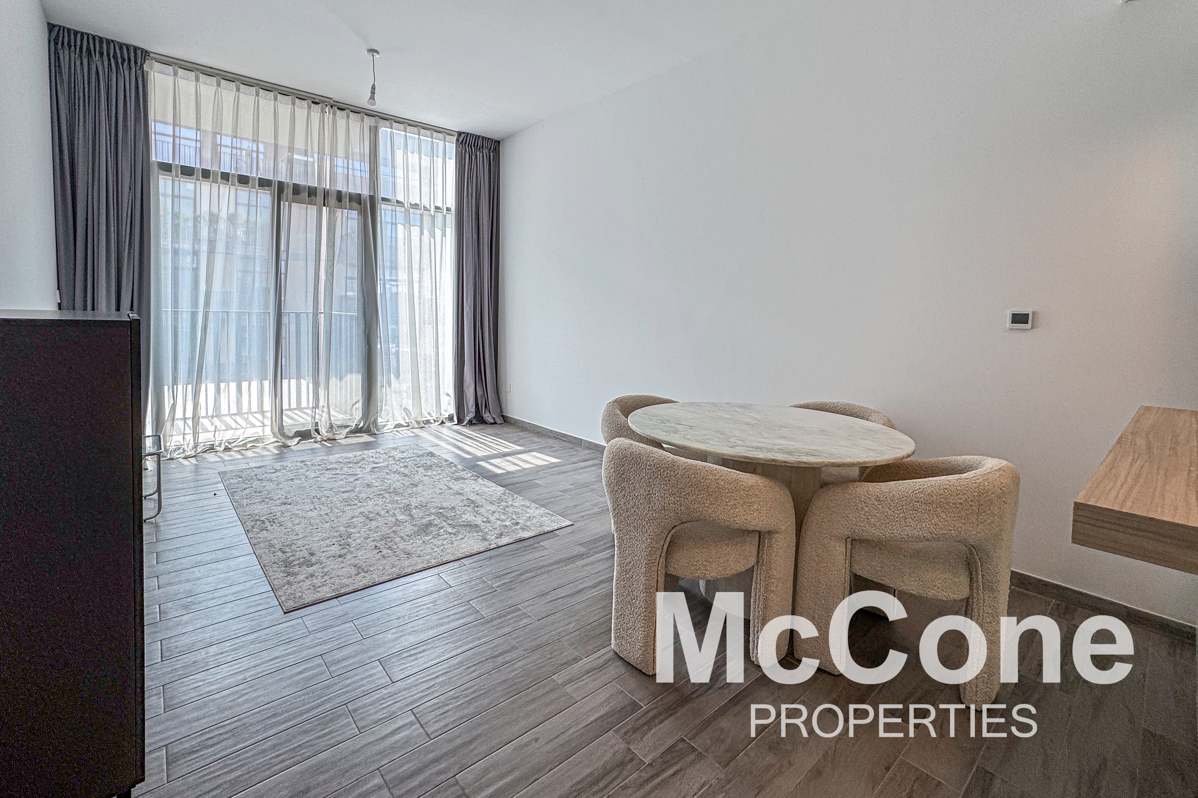 1 Bedroom Apartment for Rent in Belgravia Square, Jumeirah Village Circle — photo 2 of 17