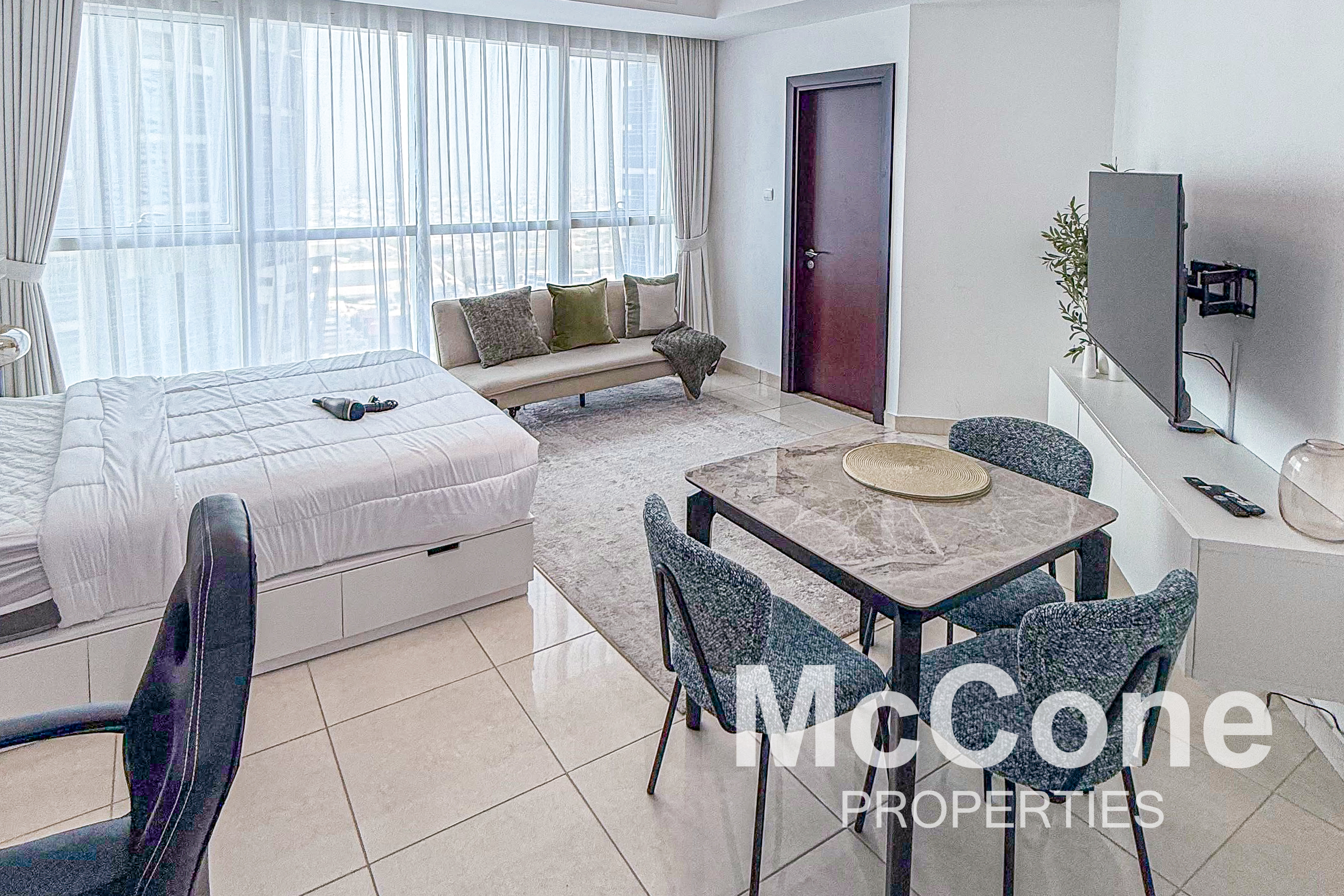 Studio Apartment for Rent in The Court, Business Bay — photo 2 of 13