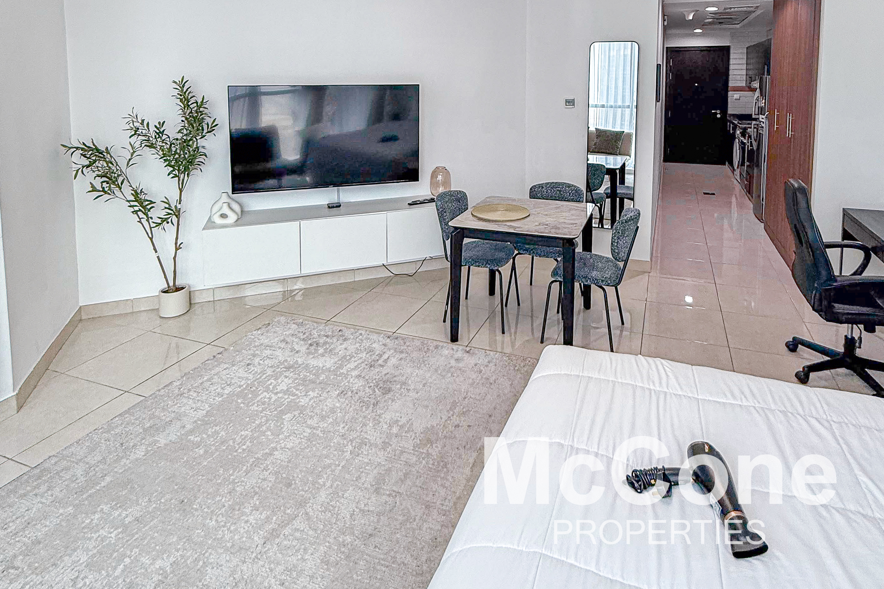 Studio Apartment for Rent in The Court, Business Bay — photo 4 of 13