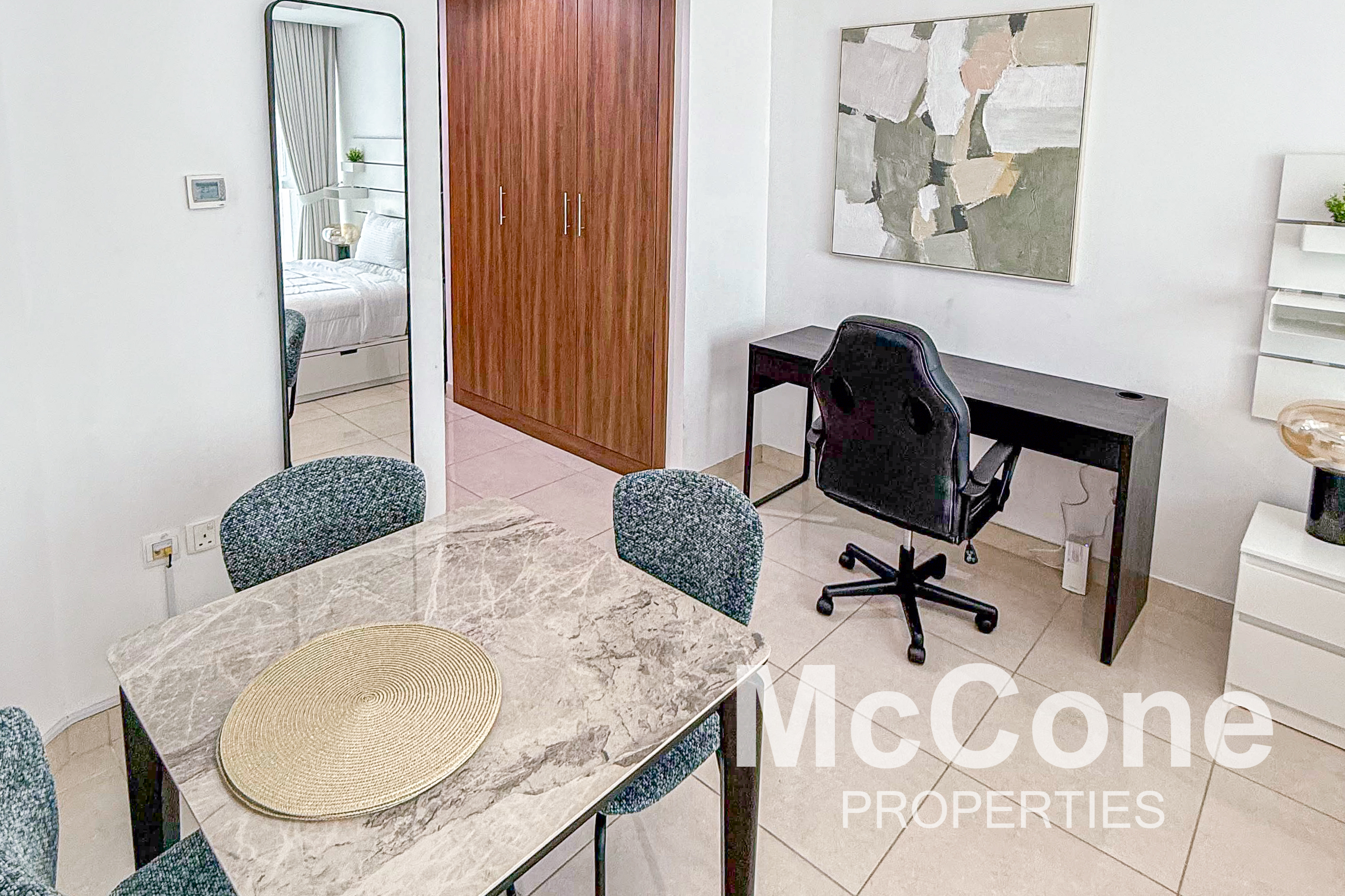 Studio Apartment for Rent in The Court, Business Bay — photo 6 of 13