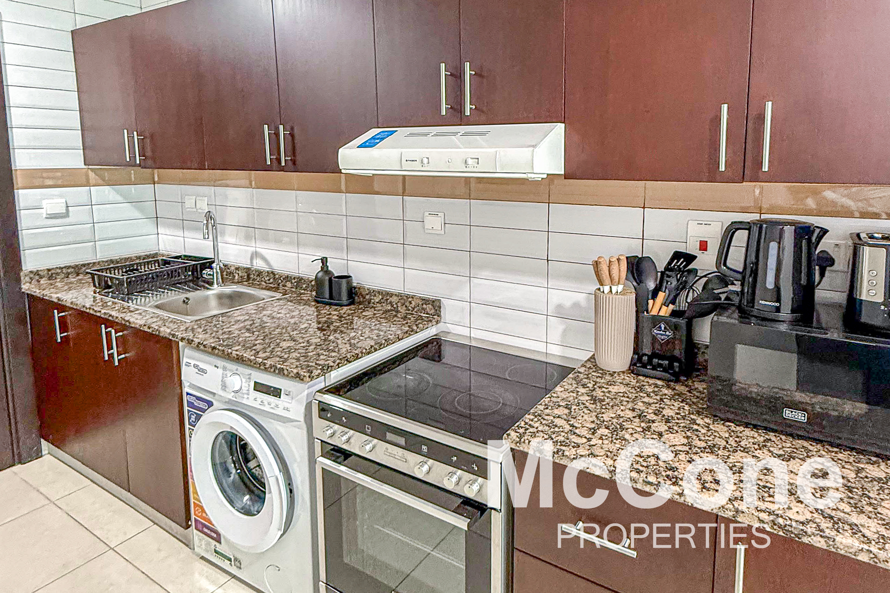 Studio Apartment for Rent in The Court, Business Bay — photo 9 of 13
