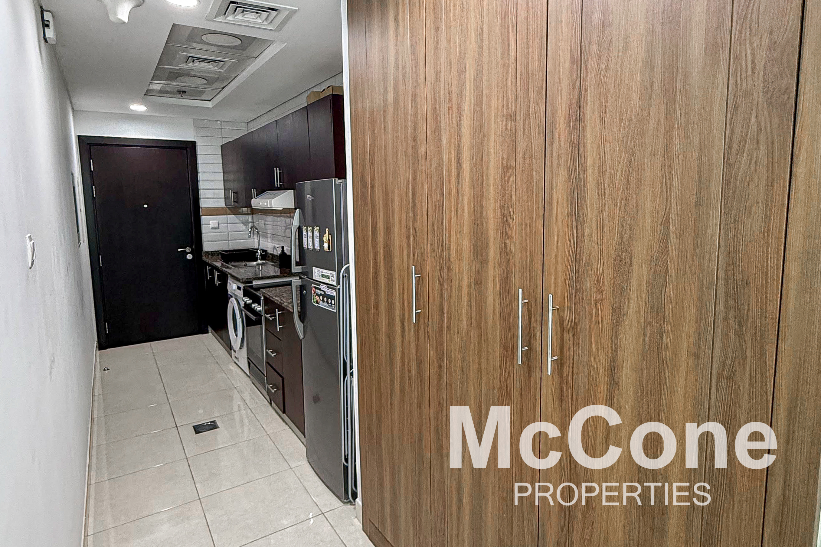 Studio Apartment for Rent in The Court, Business Bay — photograph 10 of 13