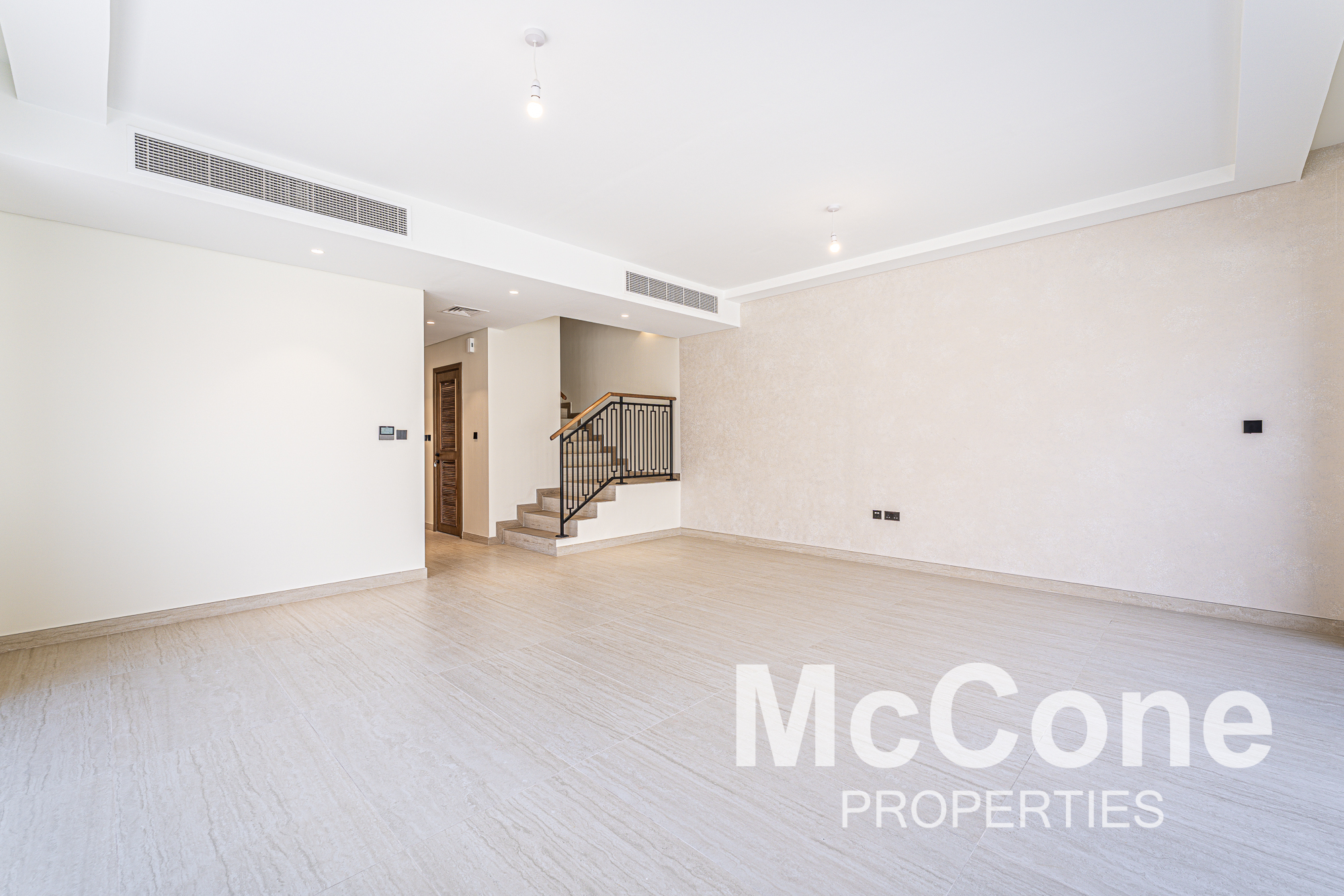 5 Bedroom Villa for Rent in Portofino, Damac Lagoons — photo 4 of 26