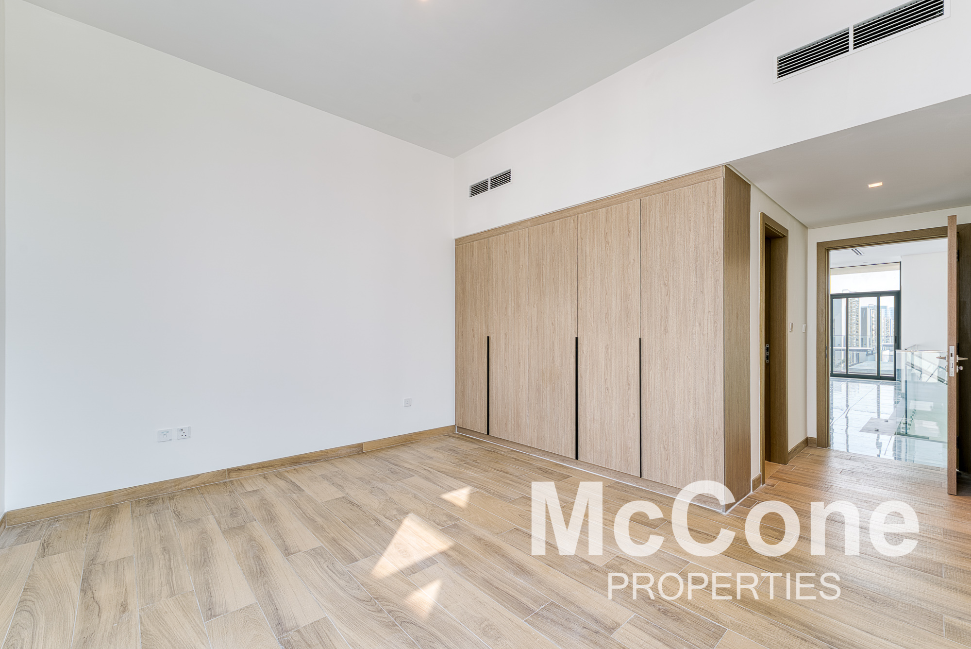 4 Bedroom Villa for Rent in Murooj Al Furjan East, Al Furjan — photo 6 of 21