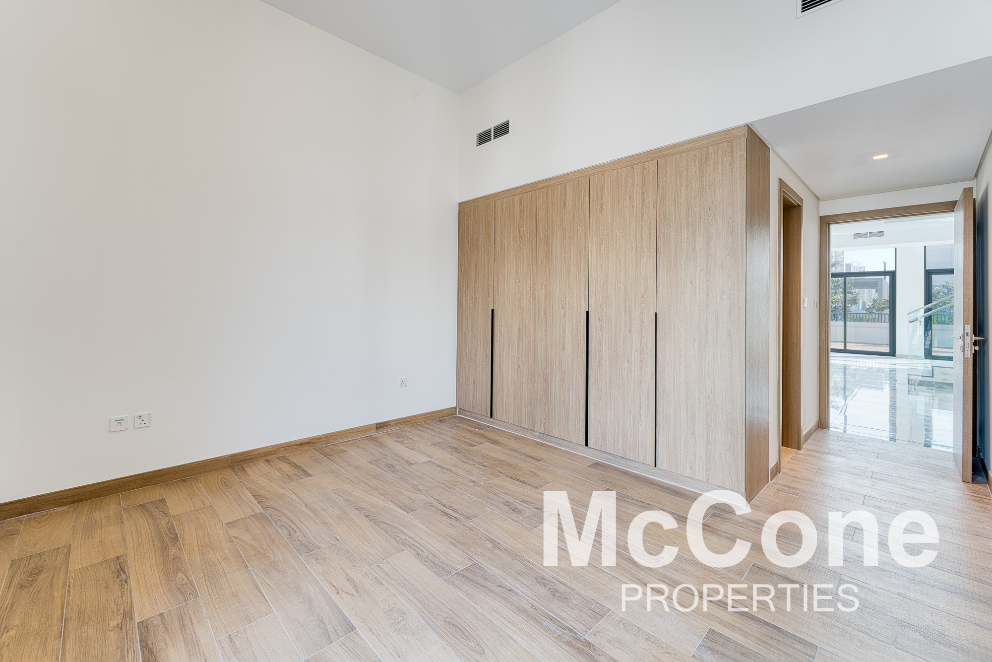 4 Bedroom Villa for Rent in Murooj Al Furjan East, Al Furjan — photograph 10 of 21