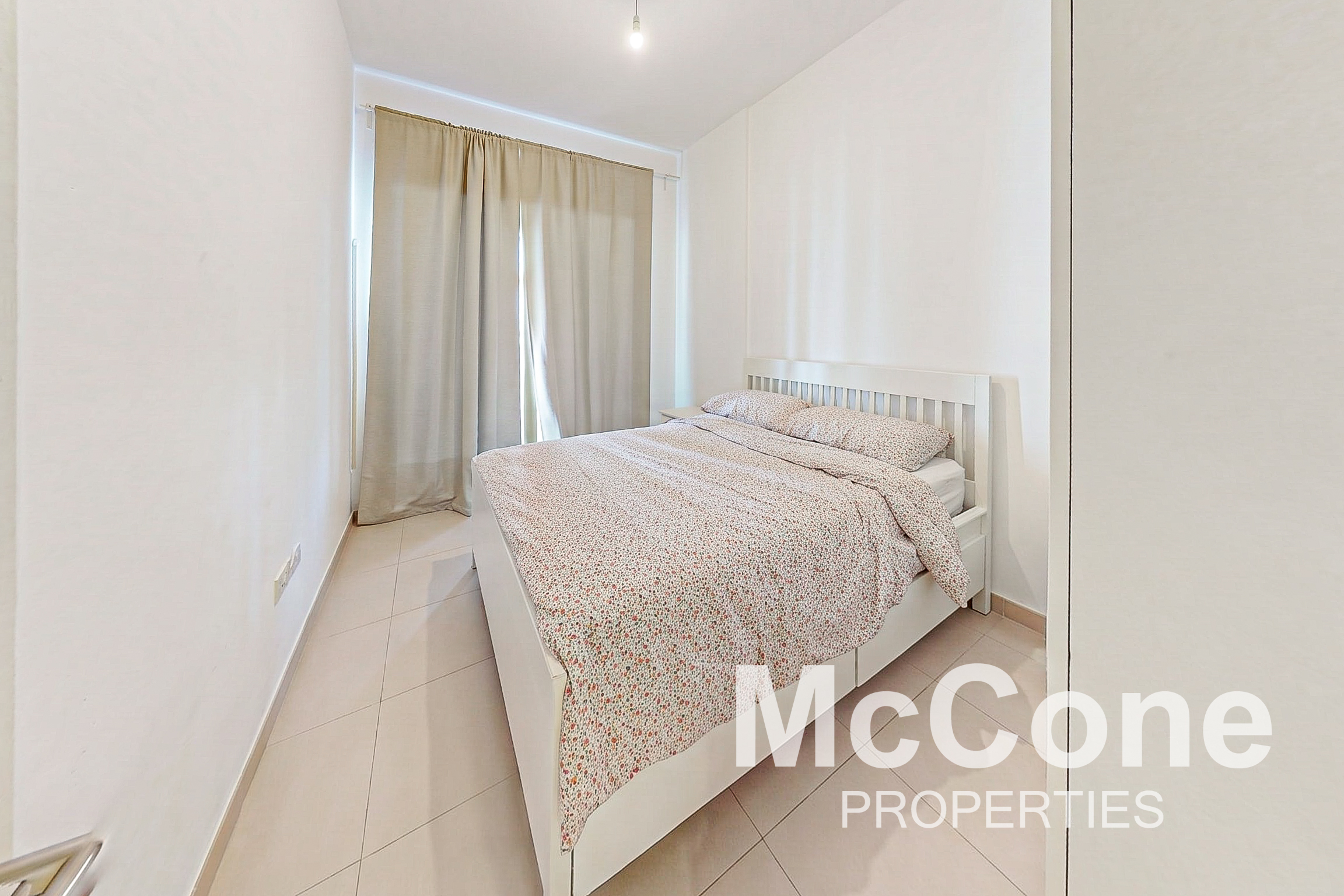 1 Bedroom Apartment for Rent in UNA Apartments, Town Square — photo 5 of 10