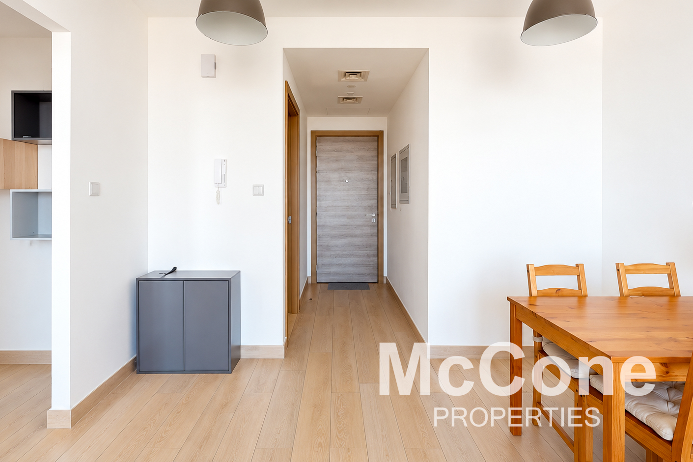 1 Bedroom Apartment for Rent in Bloom Towers C, Jumeirah Village Circle — photo 4 of 10
