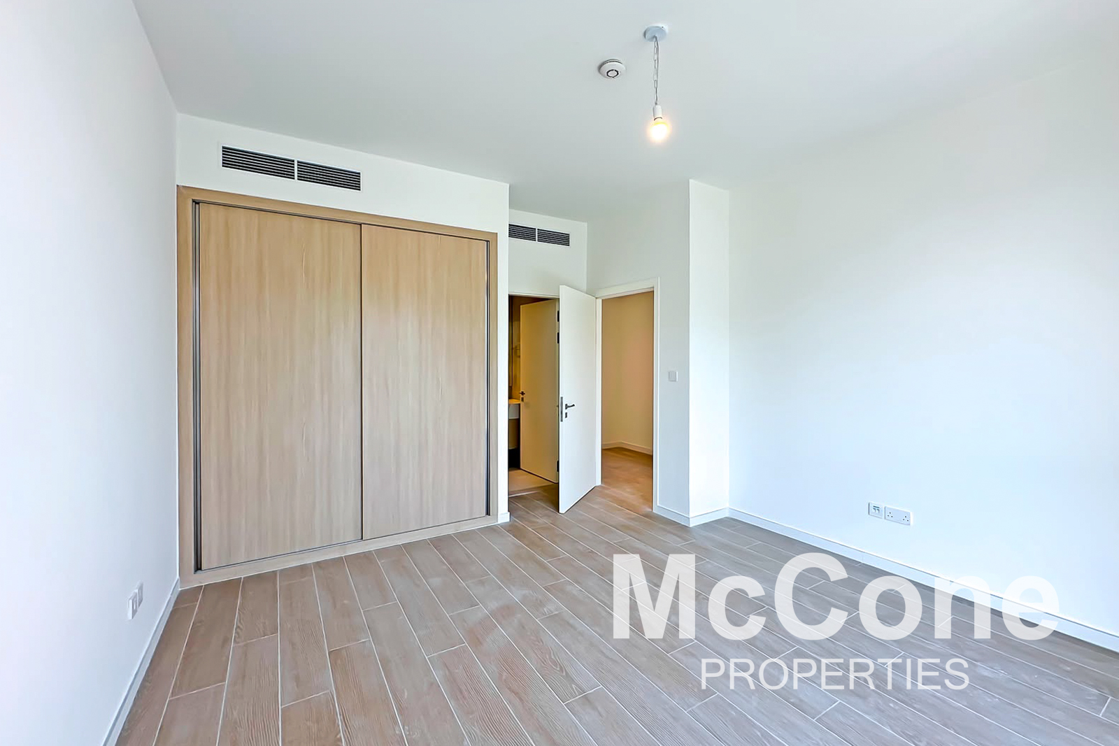 4 Bedroom Townhouse for Rent in Jebel Ali Village Townhouses, Jebel Ali — photo 5 of 18