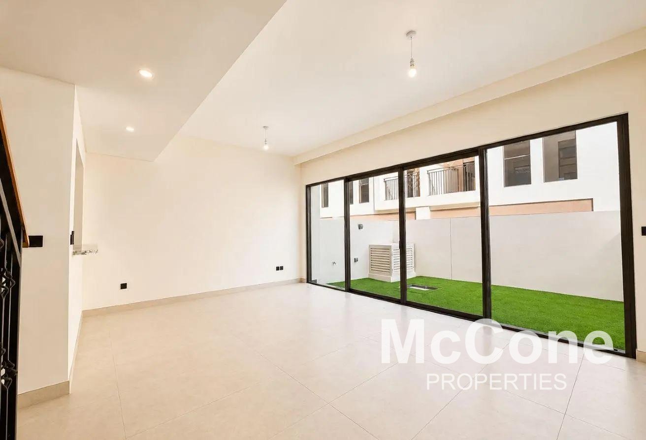 4 Bedroom Townhouse for Rent in Costa Brava 1, Damac Lagoons — photo 3 of 10