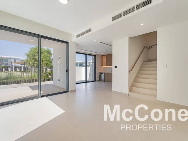 3 Bedroom Villa for Rent in Lillia, The Valley