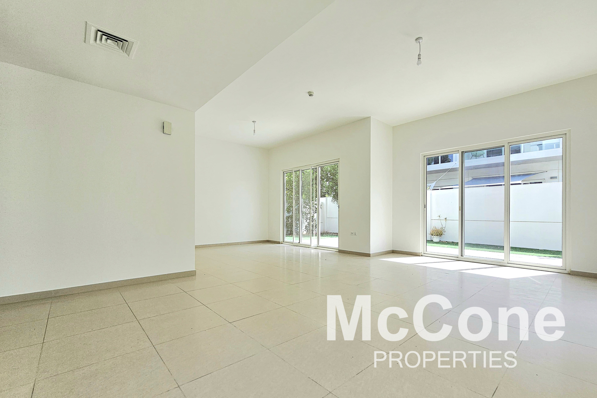 3 Bedroom Townhouse for Rent in Arabella Townhouses 1, Mudon — photo 2 of 21