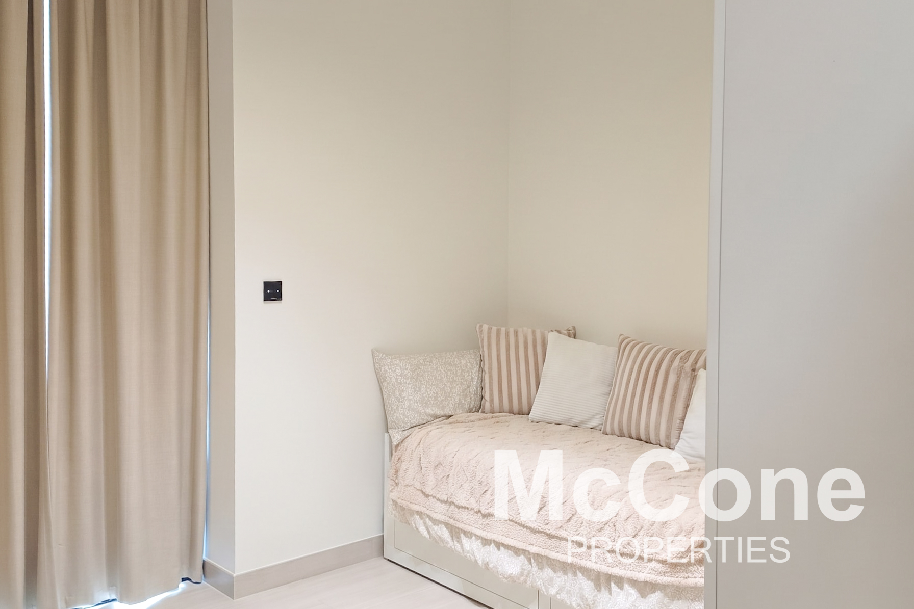 2 Bedroom Apartment for Rent in Binghatti Venus, Jumeirah Village Circle — photo 6 of 12