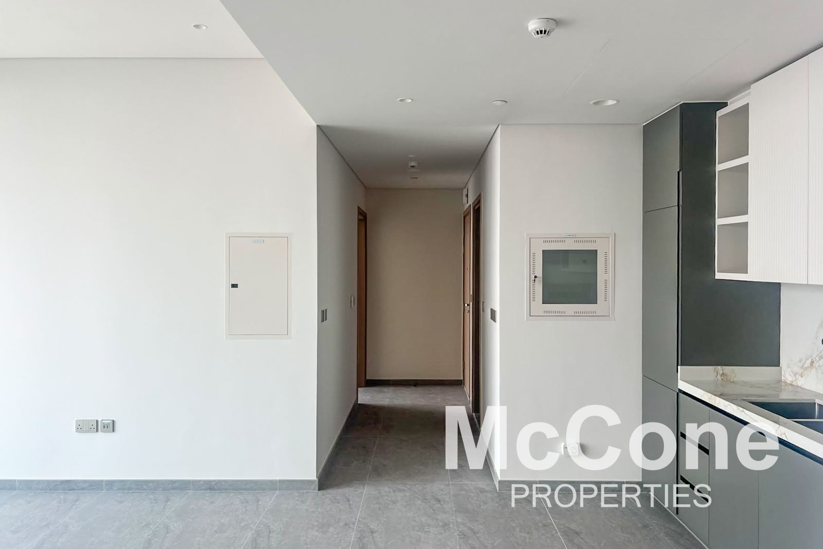 1 Bedroom Apartment for Rent in Peninsula Four, Business Bay — photo 6 of 12