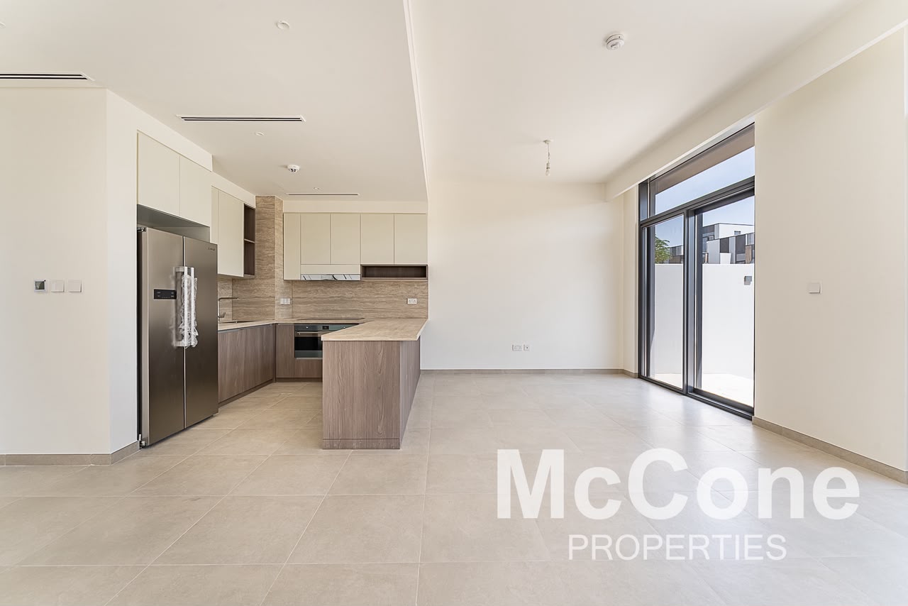 4 Bedroom Townhouse for Rent in Mudon Al Ranim 2, Mudon — photo 2 of 25