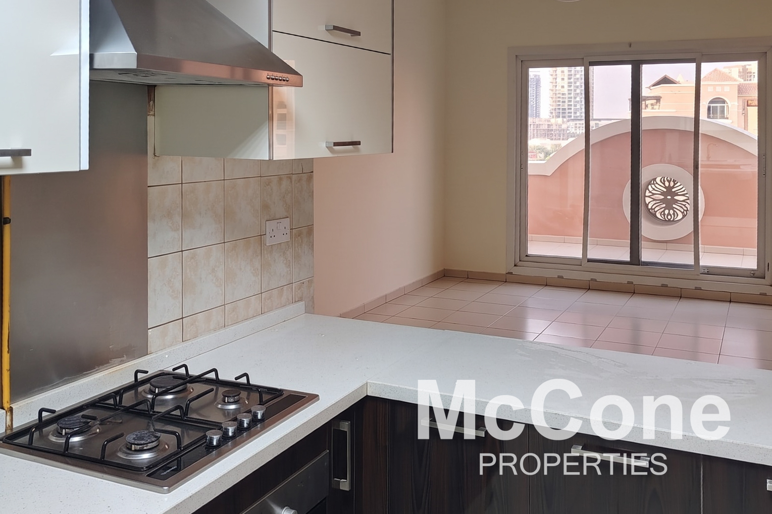 2 Bedroom Apartment for Rent in Emirates Gardens 1, Jumeirah Village Circle — photo 4 of 12