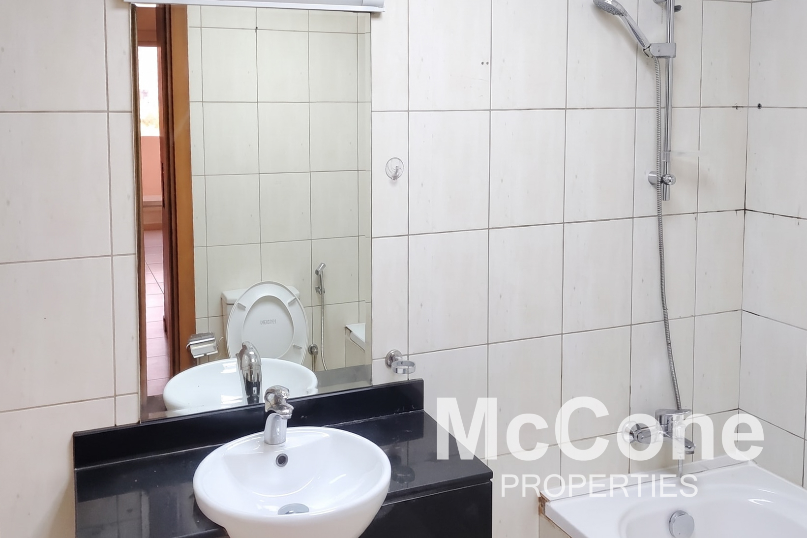 2 Bedroom Apartment for Rent in Emirates Gardens 1, Jumeirah Village Circle — photograph 11 of 12