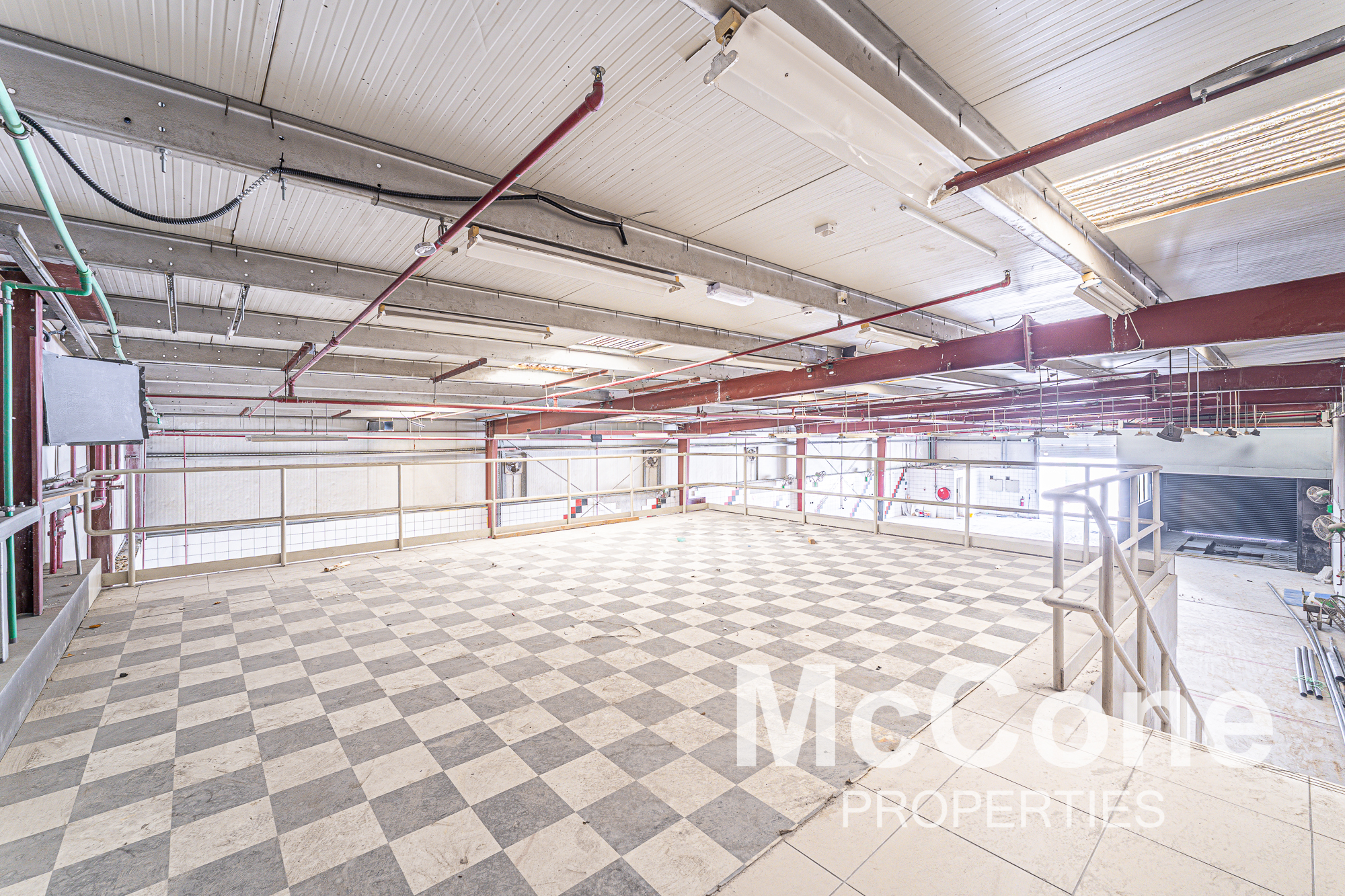Warehouse for Rent in Al Quoz Industrial Area 3, Al Quoz — photo 5 of 13