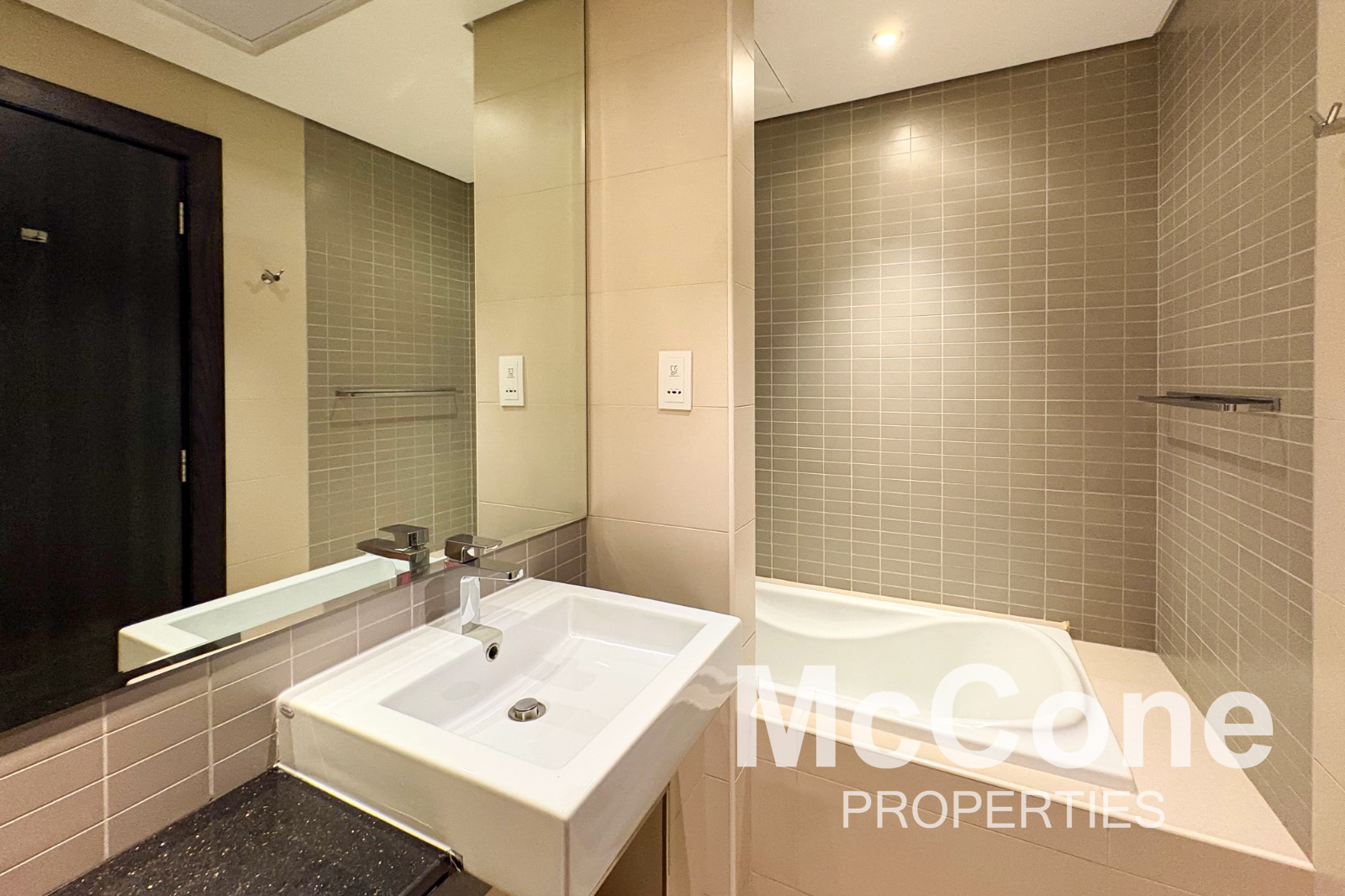 2 Bedroom Apartment for Rent in Silverene Tower A, Dubai Marina — photograph 22 of 26
