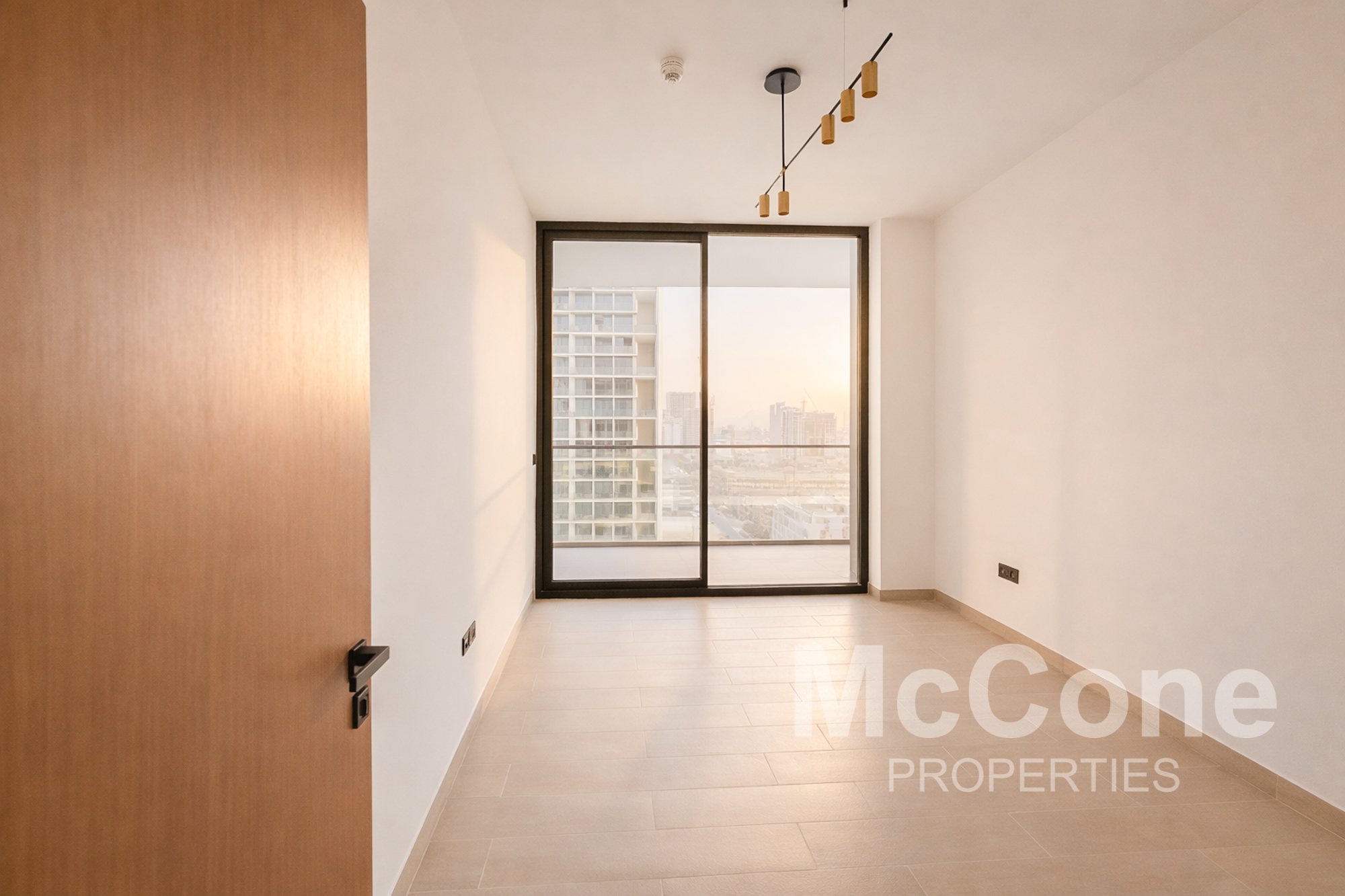 2 Bedroom Apartment for Rent in Binghatti Amber, Jumeirah Village Circle — photo 3 of 10