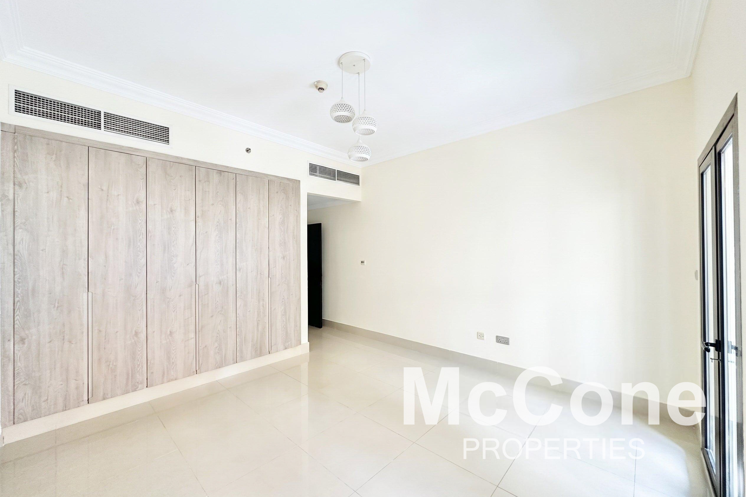 2 Bedroom Apartment for Rent in Le Grand Chateau A, Jumeirah Village Circle — photograph 10 of 26