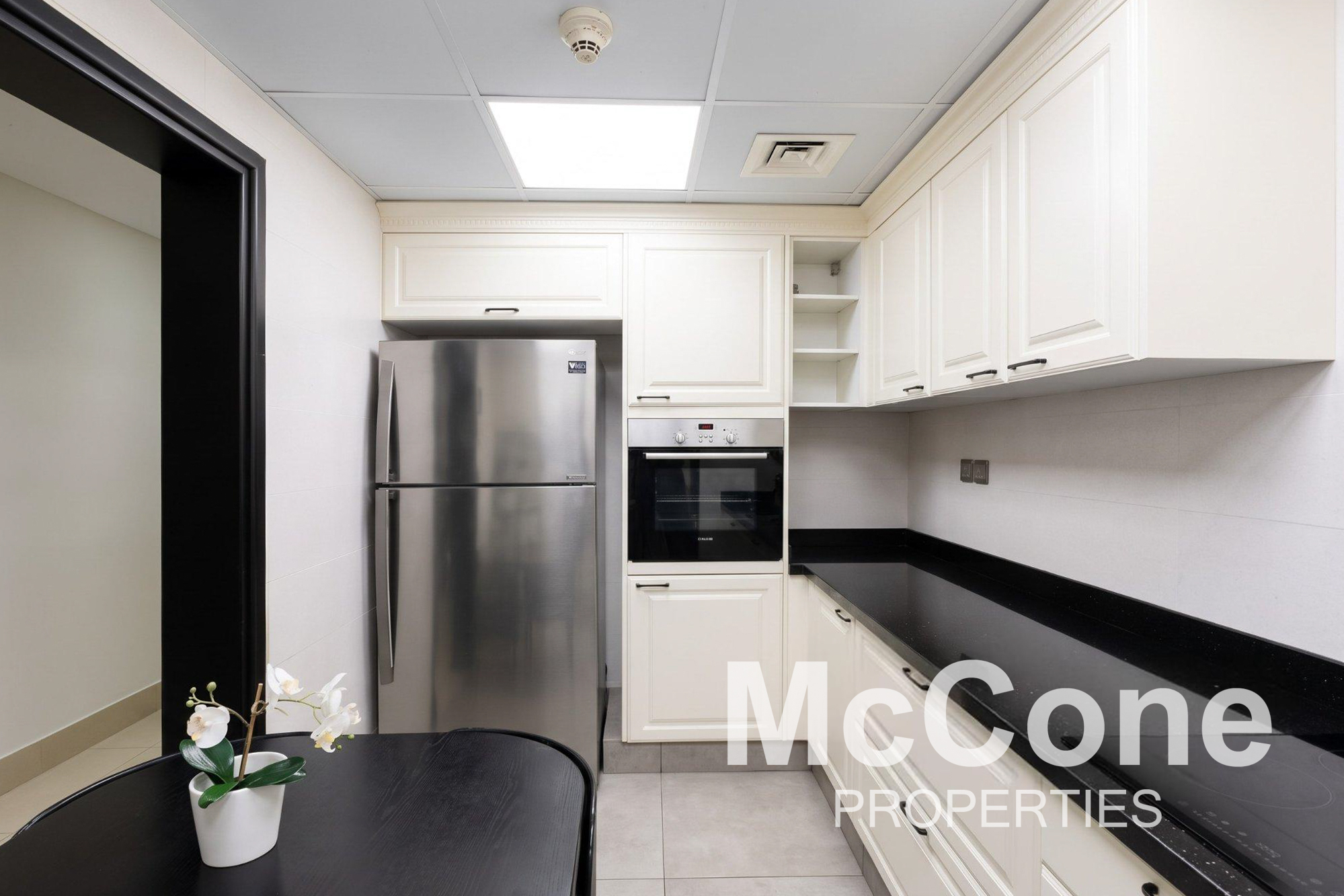 2 Bedroom Apartment for Rent in Le Grand Chateau A, Jumeirah Village Circle — photo 3 of 26