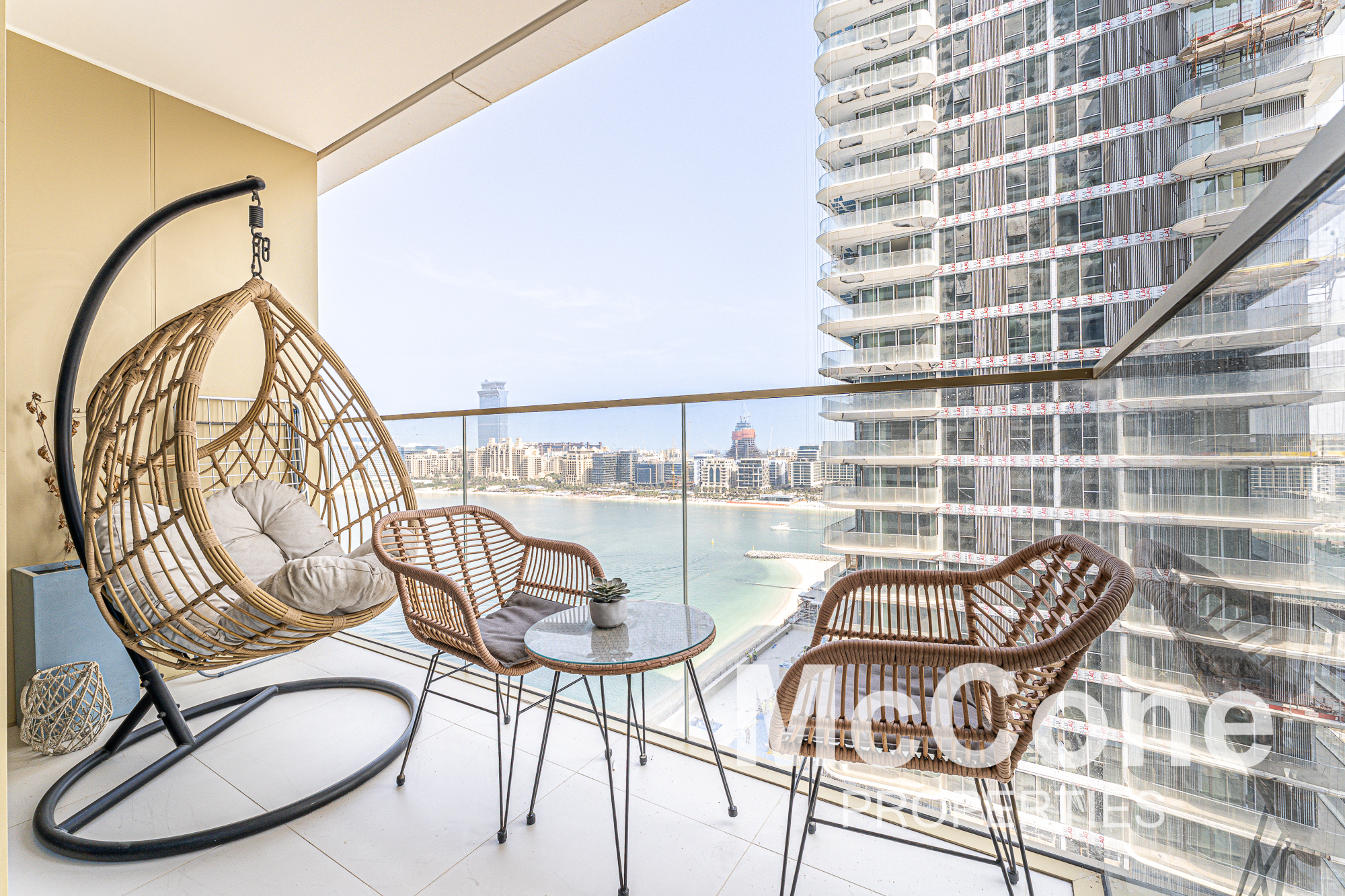 1 Bedroom Apartment for Rent in Grand Bleu Tower 1, Dubai Harbour — photo 2 of 14