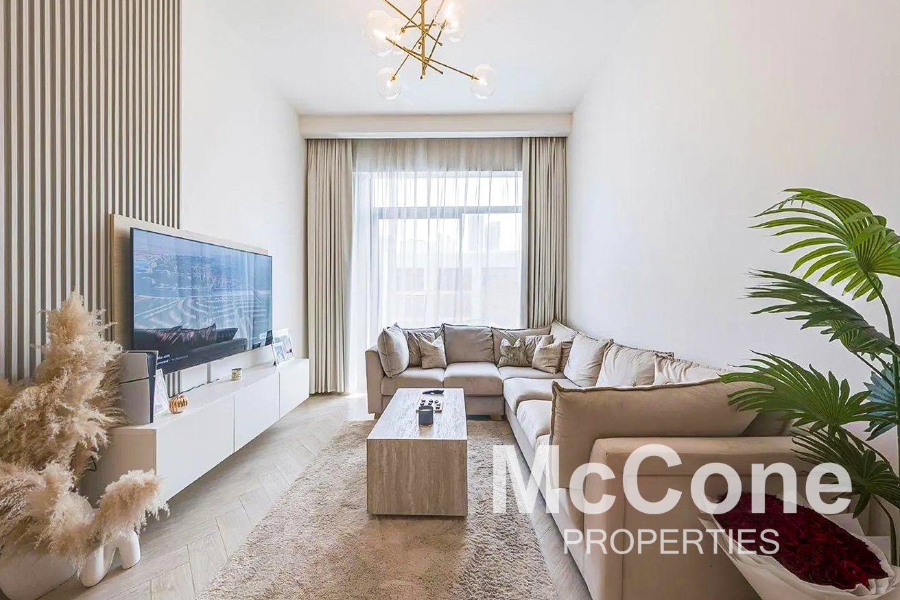 1 Bedroom Apartment for Rent in Oxford Terraces 2, Jumeirah Village Circle — photo 2 of 11
