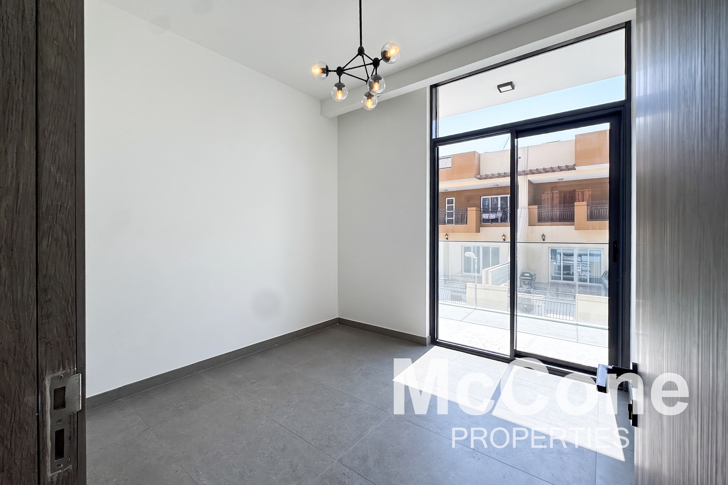1 Bedroom Apartment for Rent in Oxford Terraces, Jumeirah Village Circle — photo 8 of 21