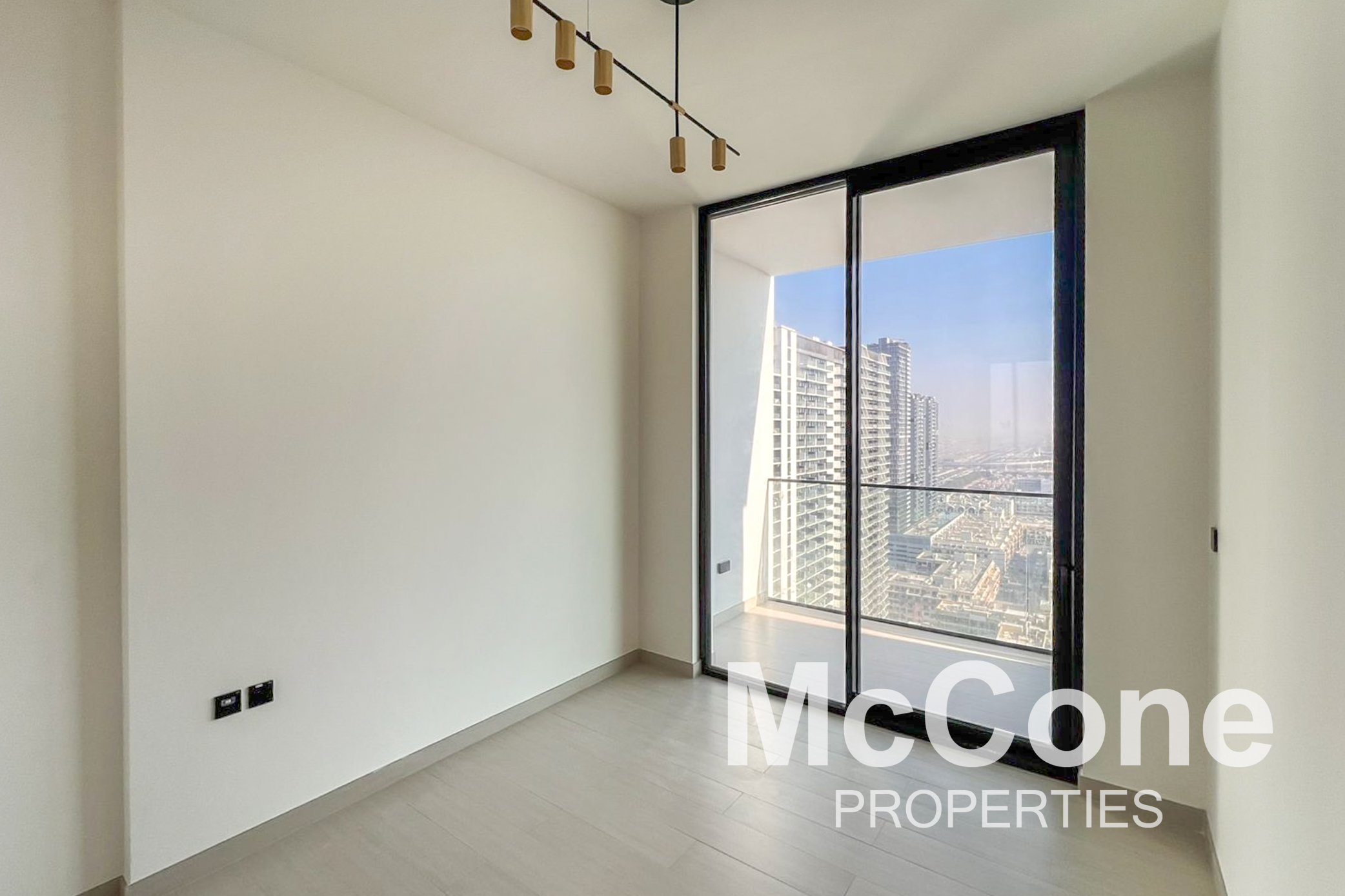 1 Bedroom Apartment for Rent in Binghatti House, Jumeirah Village Circle — photo 5 of 10