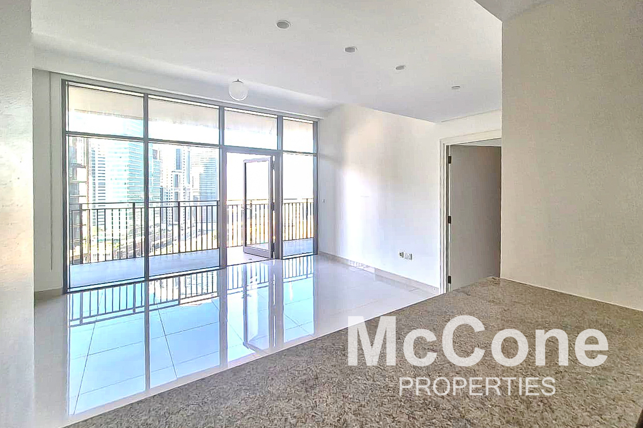 1 Bedroom Apartment for Rent in Boulevard Crescent Tower 1, Downtown Dubai