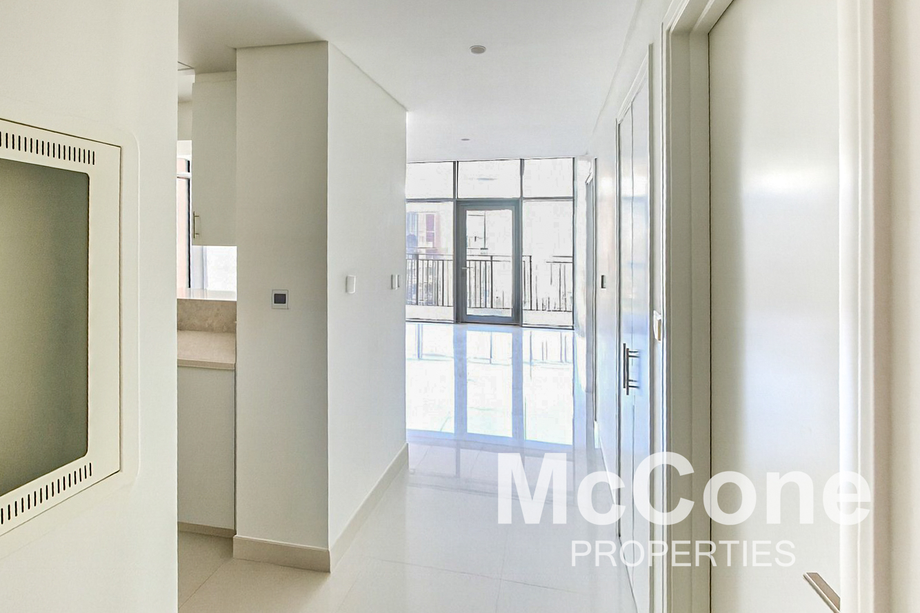 1 Bedroom Apartment for Rent in Boulevard Crescent Tower 1, Downtown Dubai — photo 6 of 17