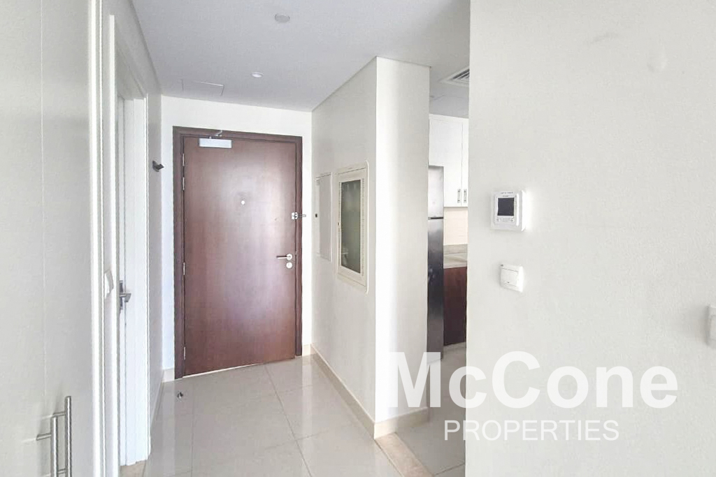 1 Bedroom Apartment for Rent in Boulevard Crescent Tower 1, Downtown Dubai — photo 7 of 17
