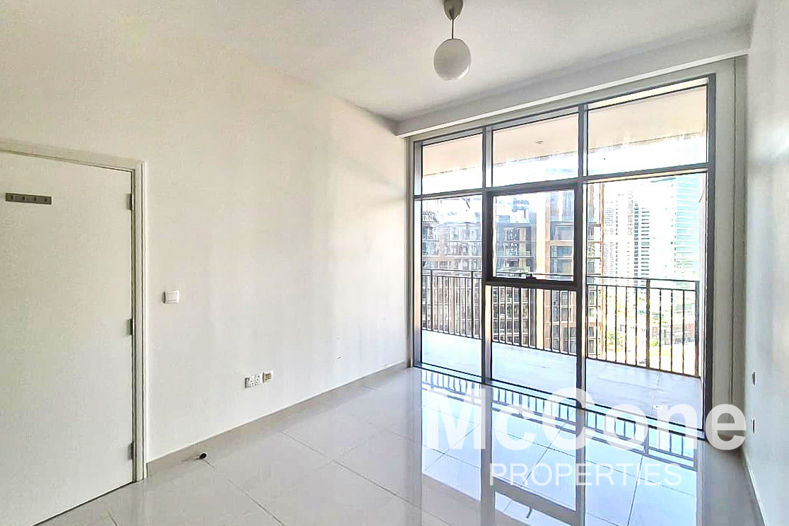 1 Bedroom Apartment for Rent in Boulevard Crescent Tower 1, Downtown Dubai — photo 8 of 17