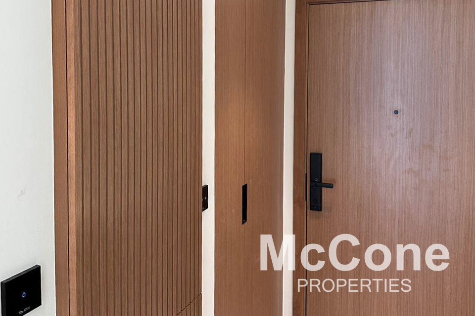 Studio Apartment for Rent in Binghatti Azure, Jumeirah Village Circle — photo 5 of 10