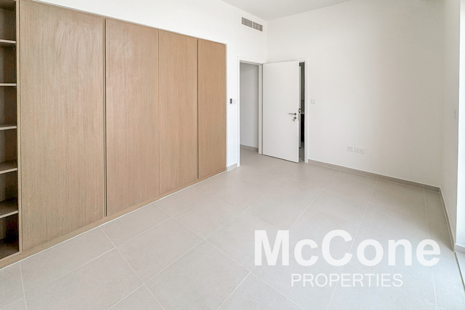 3 Bedroom Villa for Rent in Greenview 3, Dubai South (Dubai World Central) — photo 7 of 24
