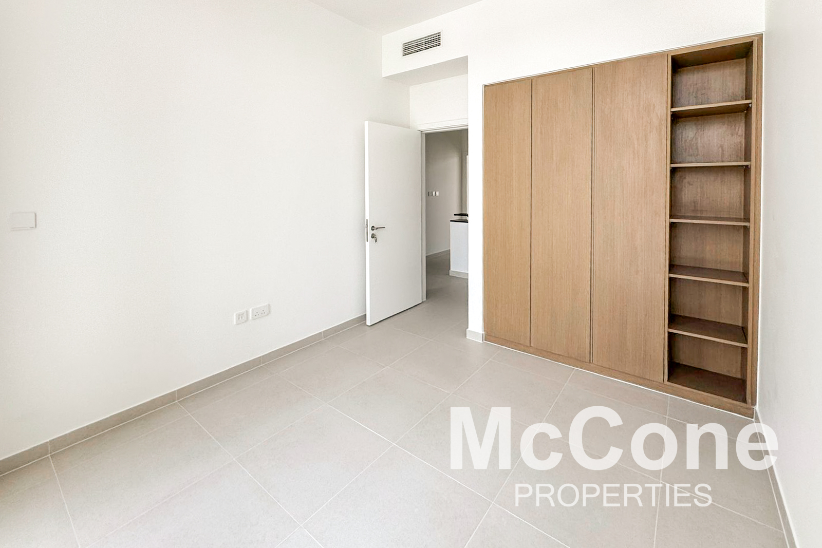 3 Bedroom Villa for Rent in Greenview 3, Dubai South (Dubai World Central) — photograph 11 of 24