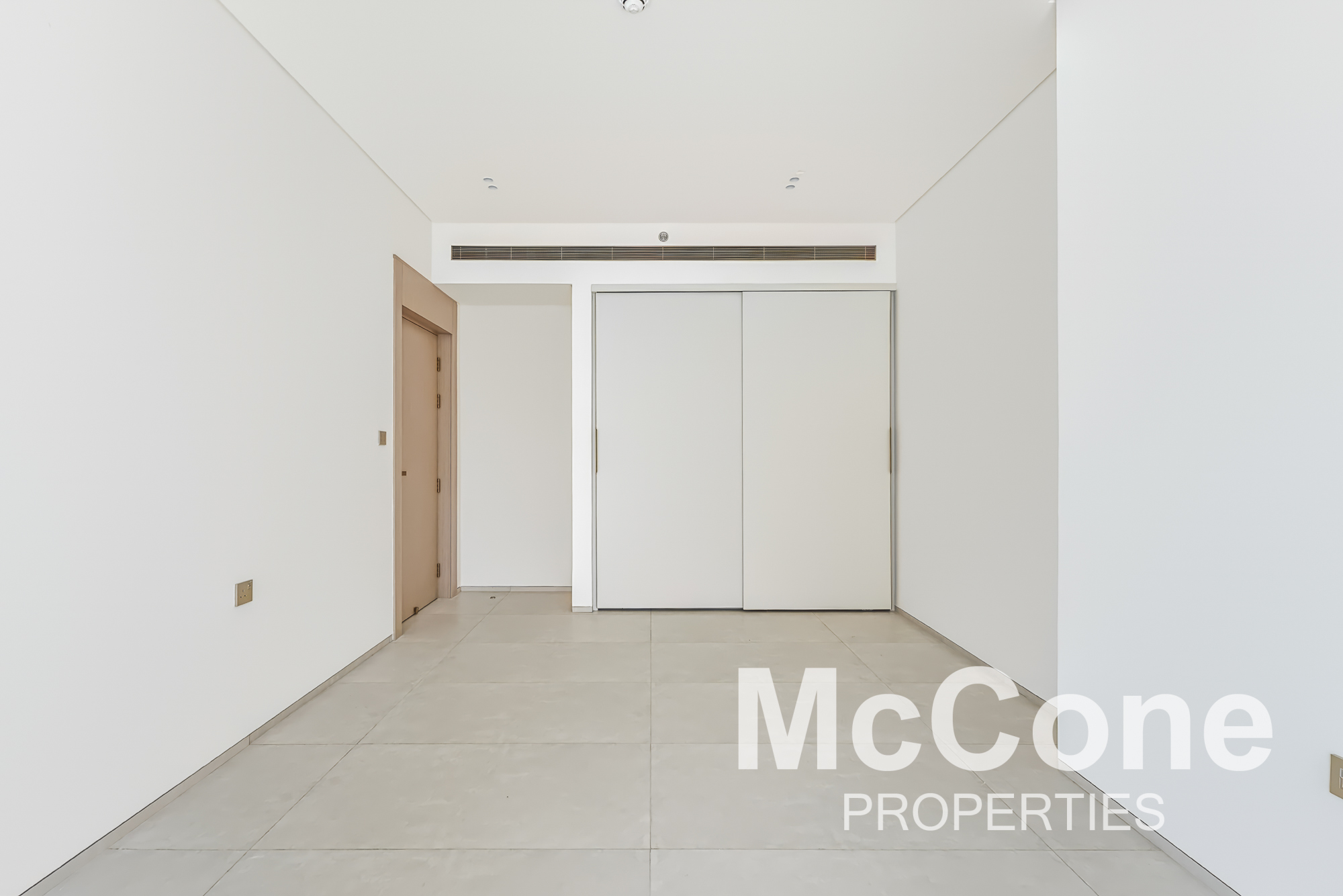 2 Bedroom Apartment for Rent in Binghatti Pinnacle, Al Jaddaf — photo 7 of 18