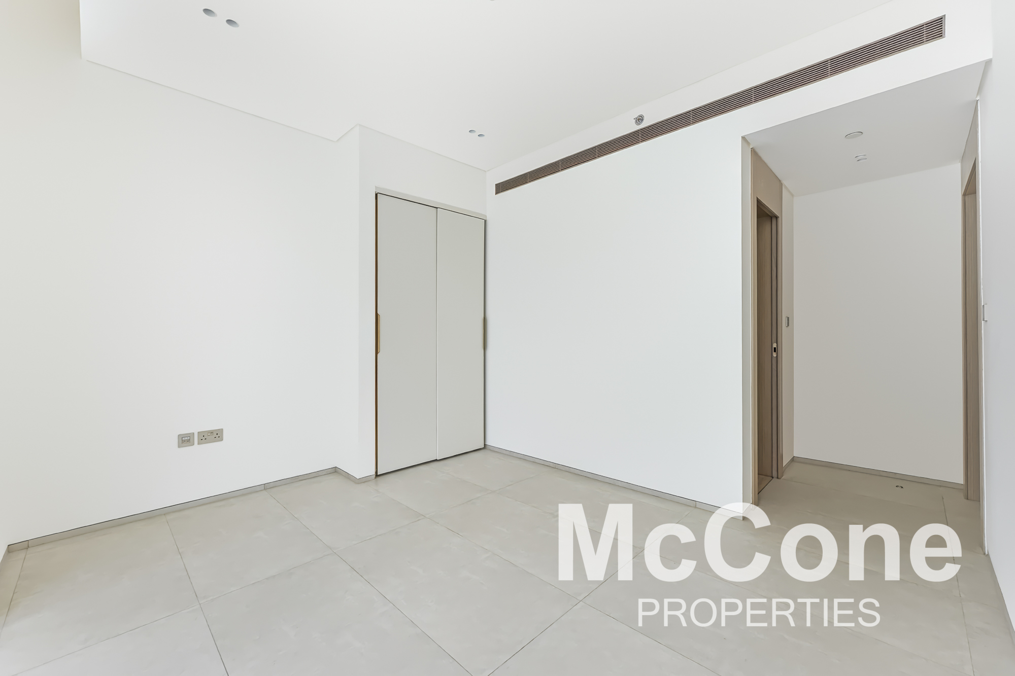 2 Bedroom Apartment for Rent in Binghatti Pinnacle, Al Jaddaf — photograph 10 of 18