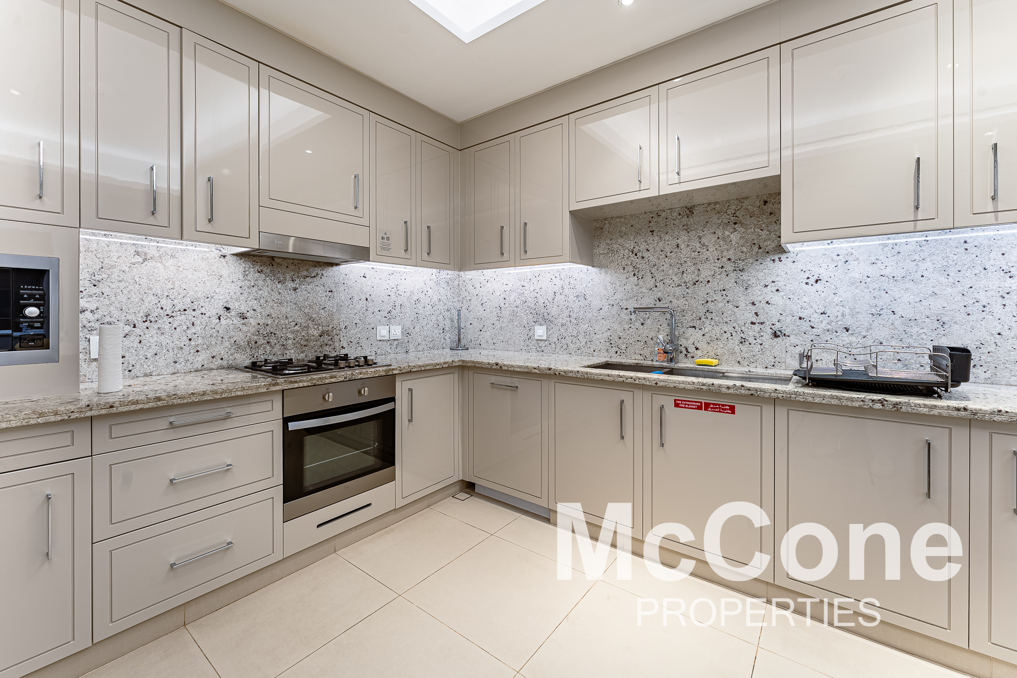 2 Bedroom Apartment for Rent in The Address Sky View Tower 2, Downtown Dubai — photo 3 of 16