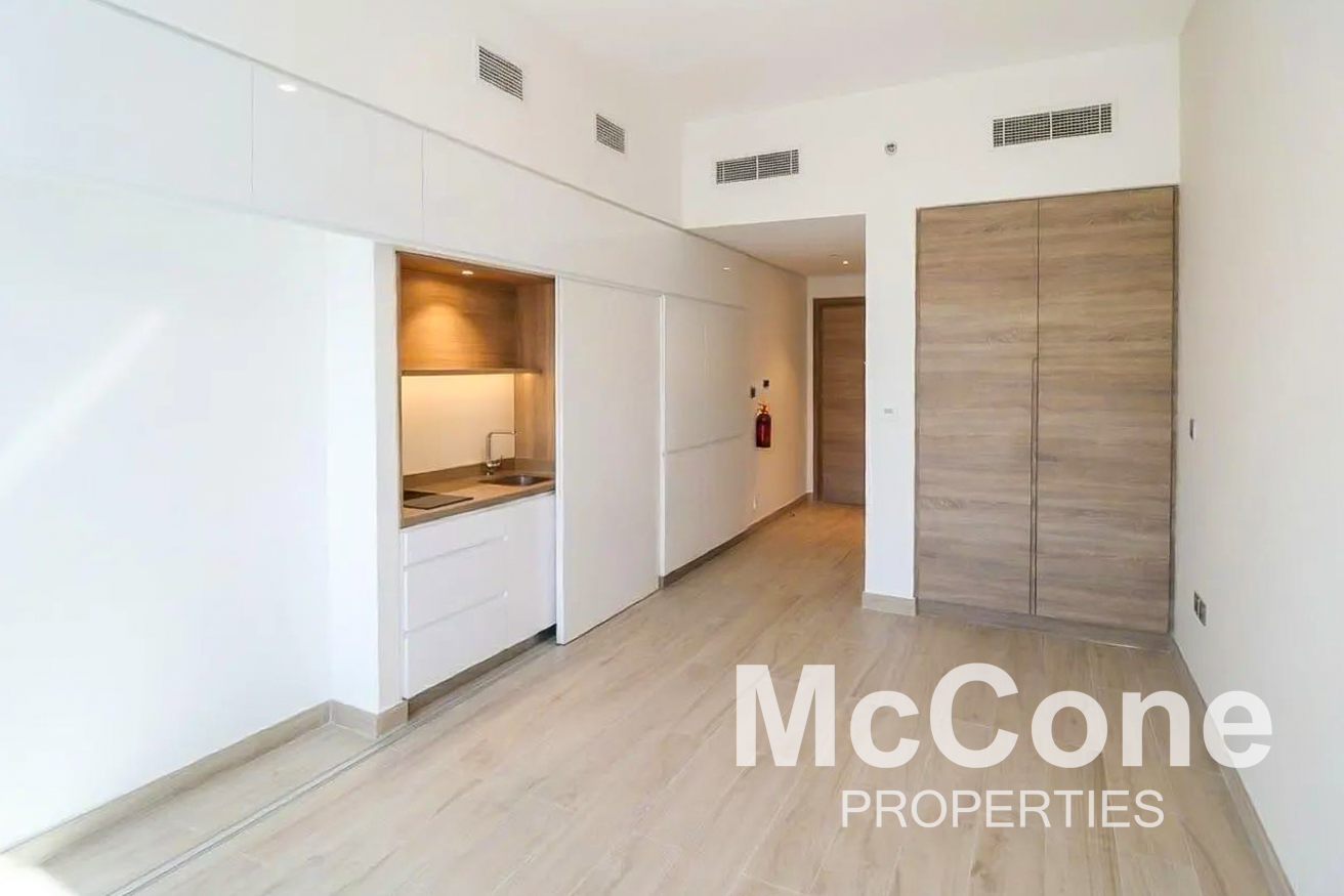 Studio Apartment for Rent in Studio One, Dubai Marina — photo 7 of 12