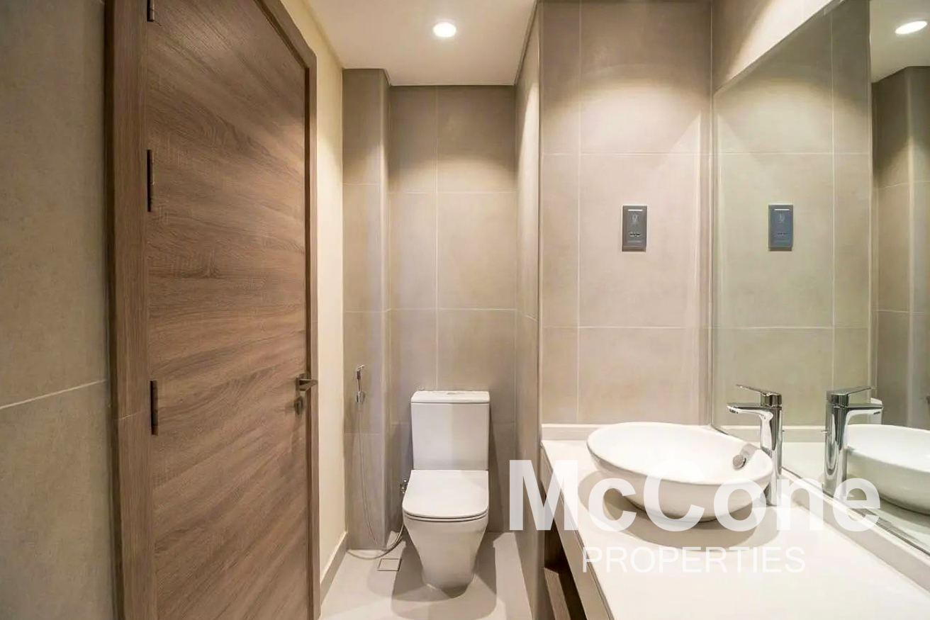 Studio Apartment for Rent in Studio One, Dubai Marina — photograph 12 of 12
