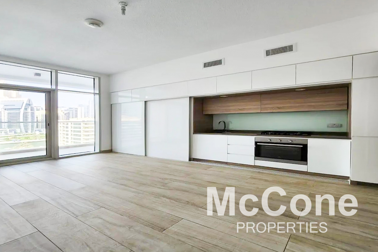 Studio Apartment for Rent in Studio One, Dubai Marina — photo 3 of 12
