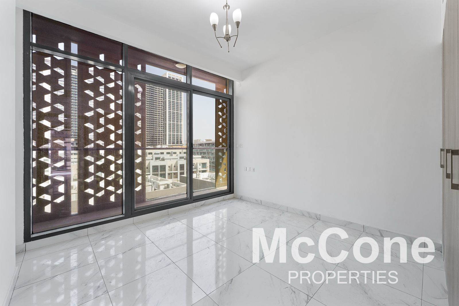 2 Bedroom Apartment for Rent in Serenity Lakes 5, Jumeirah Village Circle — photo 7 of 24