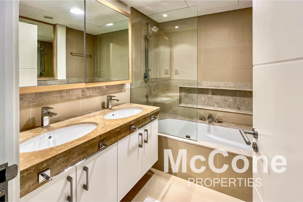 3 Bedroom Apartment for Rent in Burj Vista Tower 1, Downtown Dubai — photograph 18 of 22