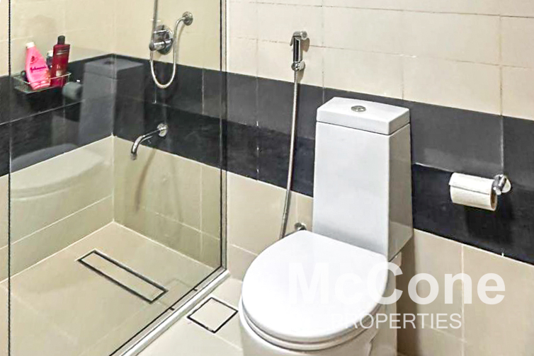 1 Bedroom Apartment for Rent in The Lofts West, Downtown Dubai — photo 8 of 10