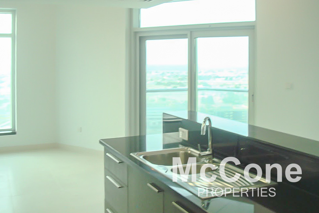 1 Bedroom Apartment for Rent in The Lofts West, Downtown Dubai — photo 6 of 10